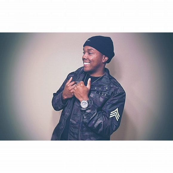 Meet your Posher, Joshua - Picture 1 of 1